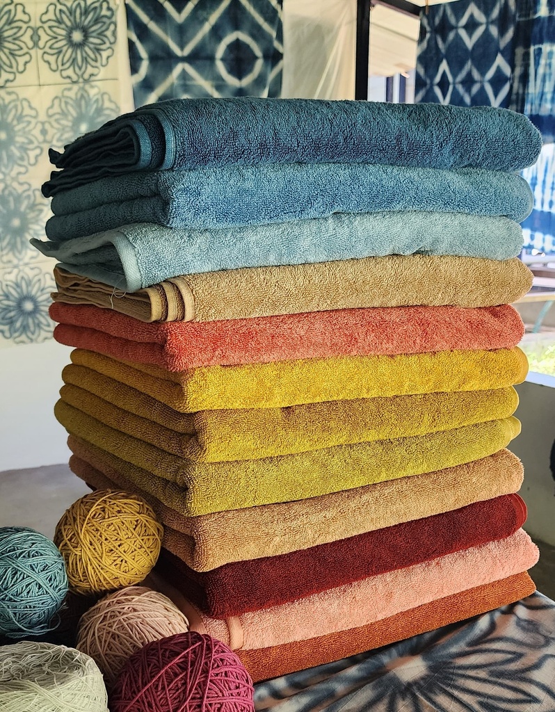 LARGE TOWEL, BLUE, PLAIN, COTTON