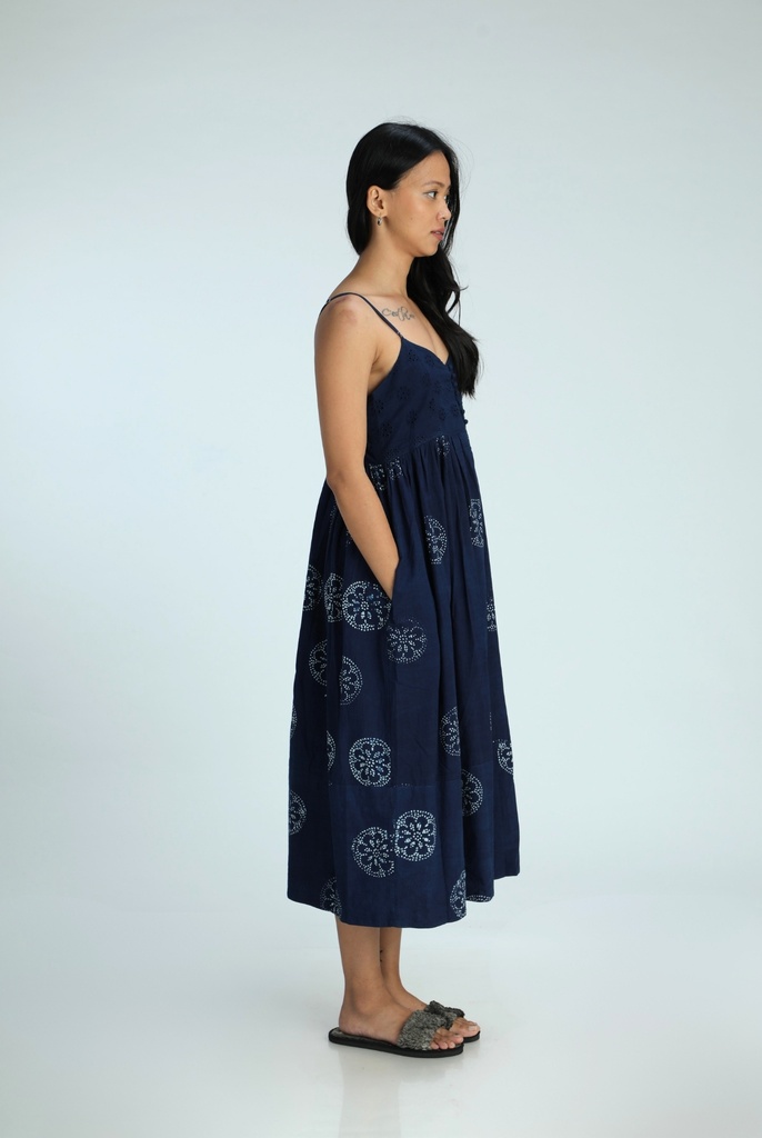 STRAPPY DRESS, DARK BLUE, BATIK ROUNDFLOWER, COTTON